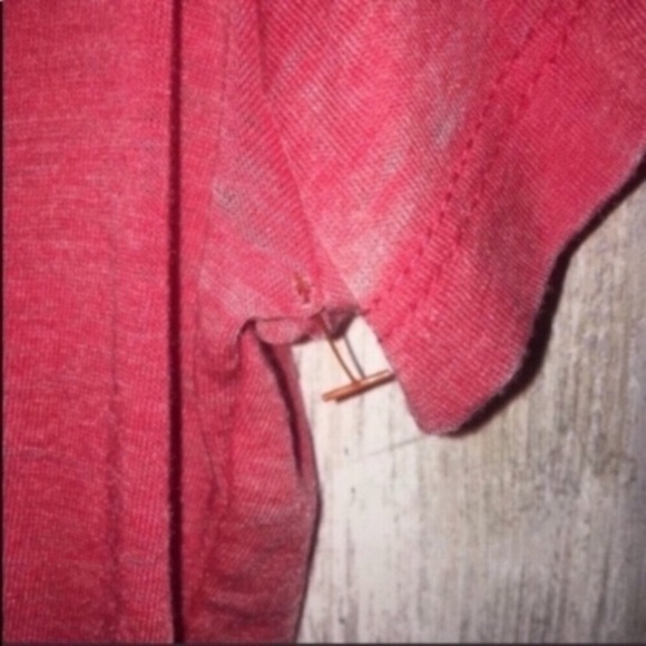 NHL Washington Capitals Red Heather Tee - Picture 5 of 5